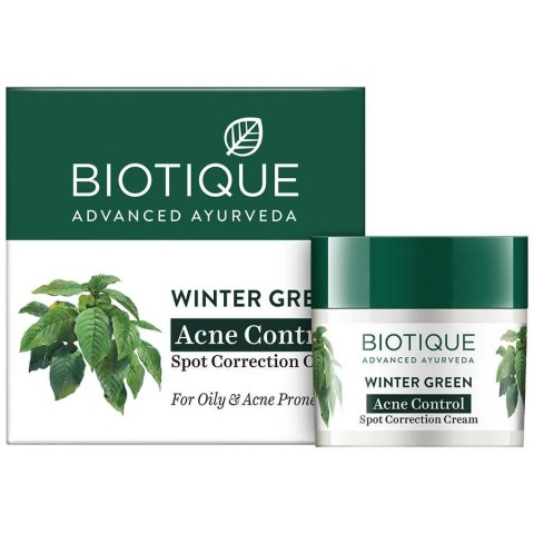 Rauhoittava voide akneen taipuvaiselle iholle Winter Green BIO:lla, Biotique, 15g